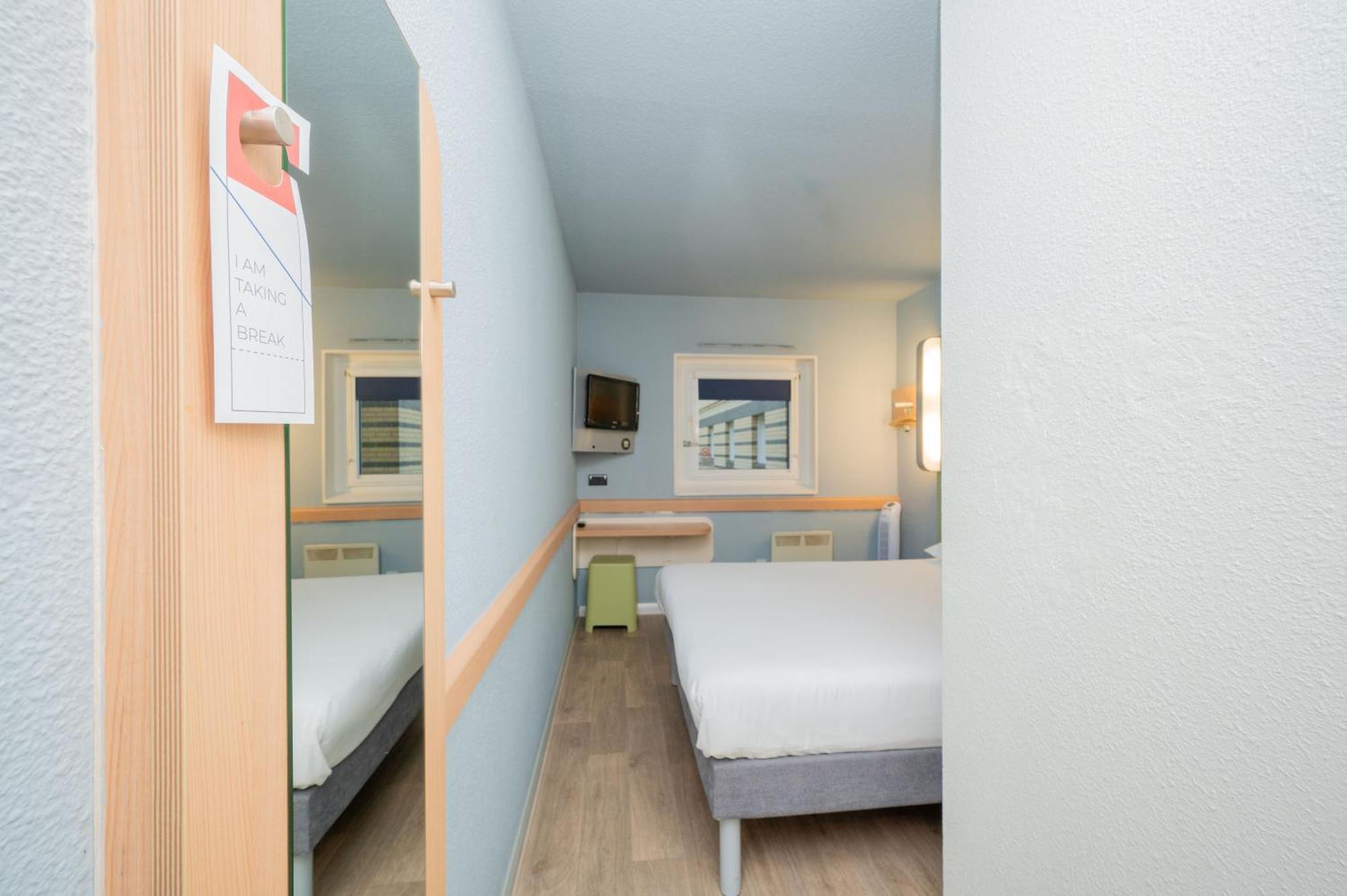 Ibis Budget London Barking Баркинг Экстерьер фото