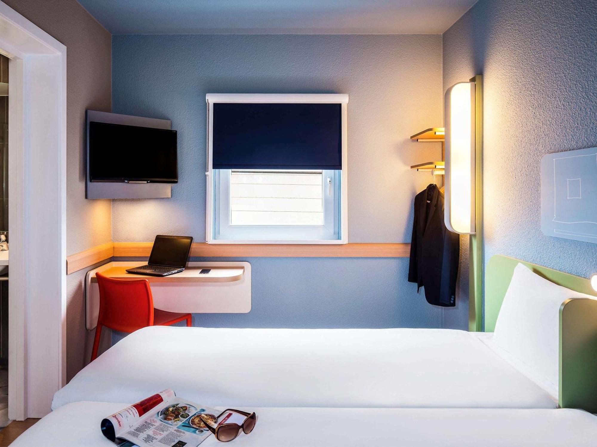 Ibis Budget London Barking Баркинг Экстерьер фото
